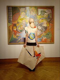 Quilted tunic and brutalist bag